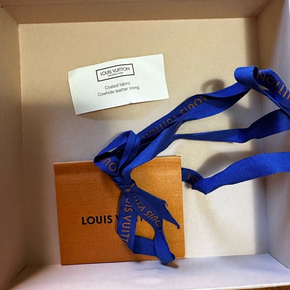 Authentic Louis Vuitton 25mm Monogram Mini Belt| Size 90 CM - Picture 10 of 12
